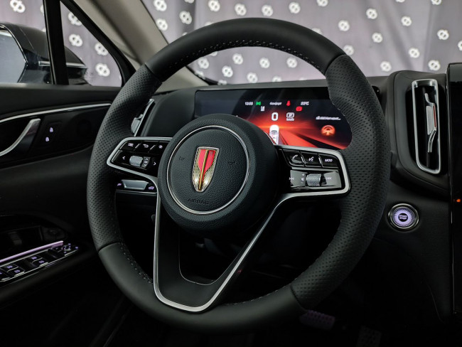 Hongqi HS3 Делюкс (Deluxe)